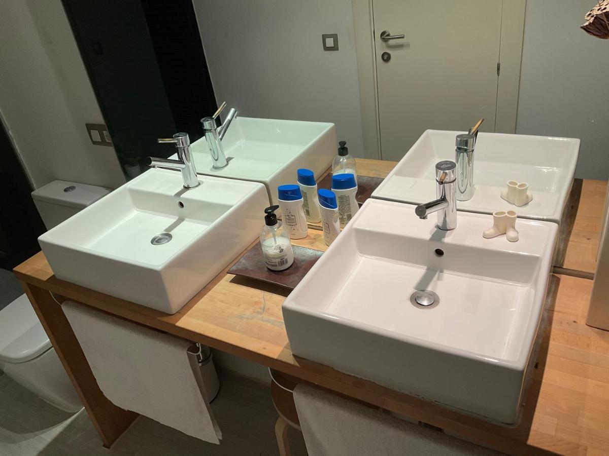 Habitacion Y Bano En Planta Independiente En Centro De Sevilla Kültér fotó